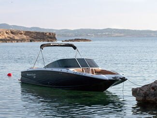 Mastercraft 255V - Saltwater Series (Mamboats Ibazi) - 2012 Model